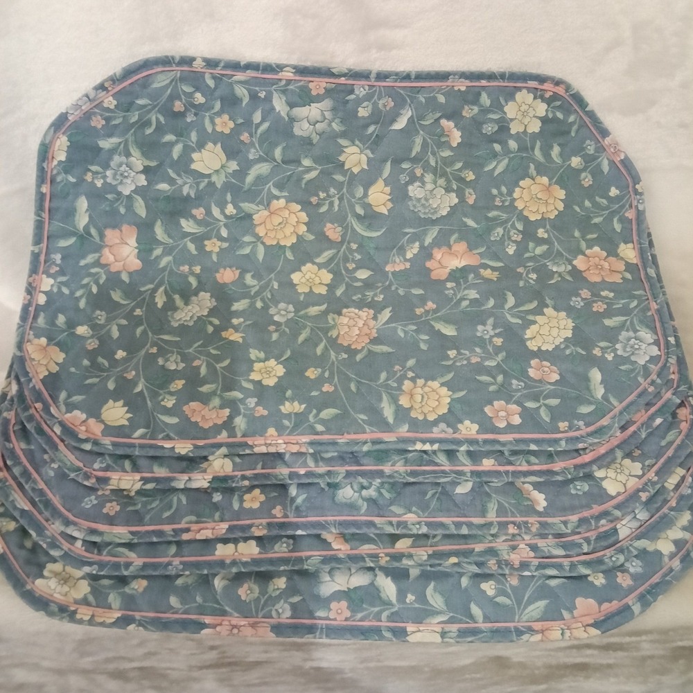 Vintage Floral Quilted Placemats Set of 6 Reversible Blue Pink Cottagecore 19x13